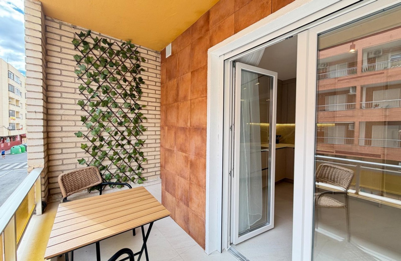 Reventa - Apartamento / piso - Torrevieja - Playa del Cura