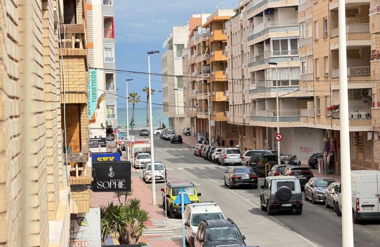Reventa - Apartamento / piso - Torrevieja - Playa del Cura
