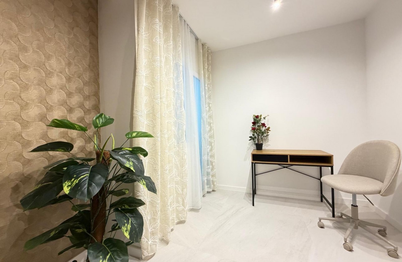 Reventa - Apartamento / piso - Torrevieja - Playa del Cura
