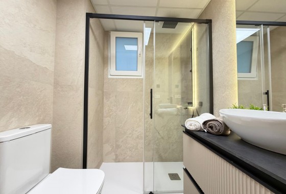 Reventa - Apartamento / piso - Torrevieja - Playa del Cura
