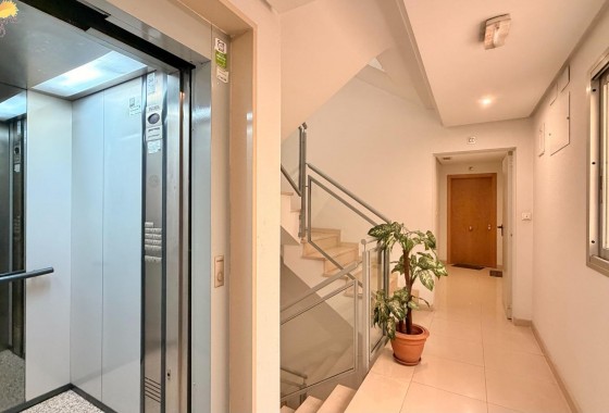 Resale - Apartment / flat - Torrevieja - PARQUE DE LAS NACIONES