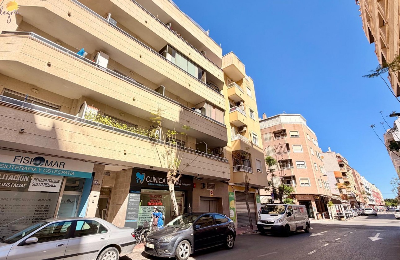Resale - Apartment / flat - Torrevieja - PARQUE DE LAS NACIONES