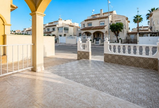 Revente - Villa - Orihuela Costa - Costa Blanca
