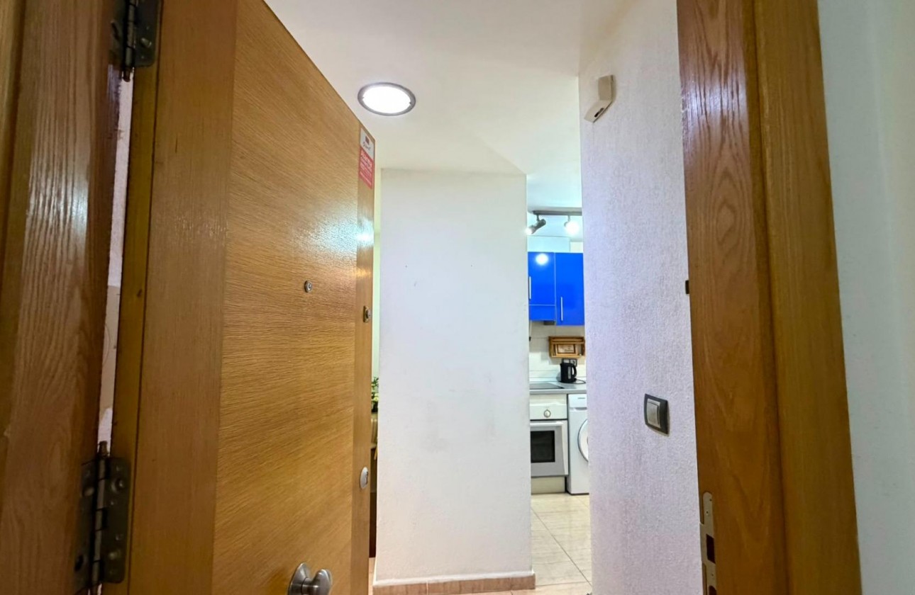 Resale - Apartment / flat - Torrevieja - torrevieja