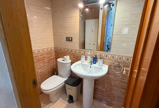 Resale - Apartment / flat - Torrevieja - torrevieja