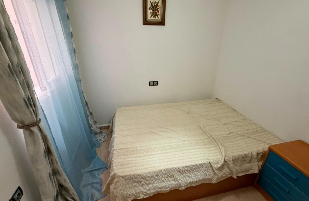 Resale - Apartment / flat - Torrevieja - torrevieja