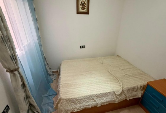 Resale - Apartment / flat - Torrevieja - torrevieja
