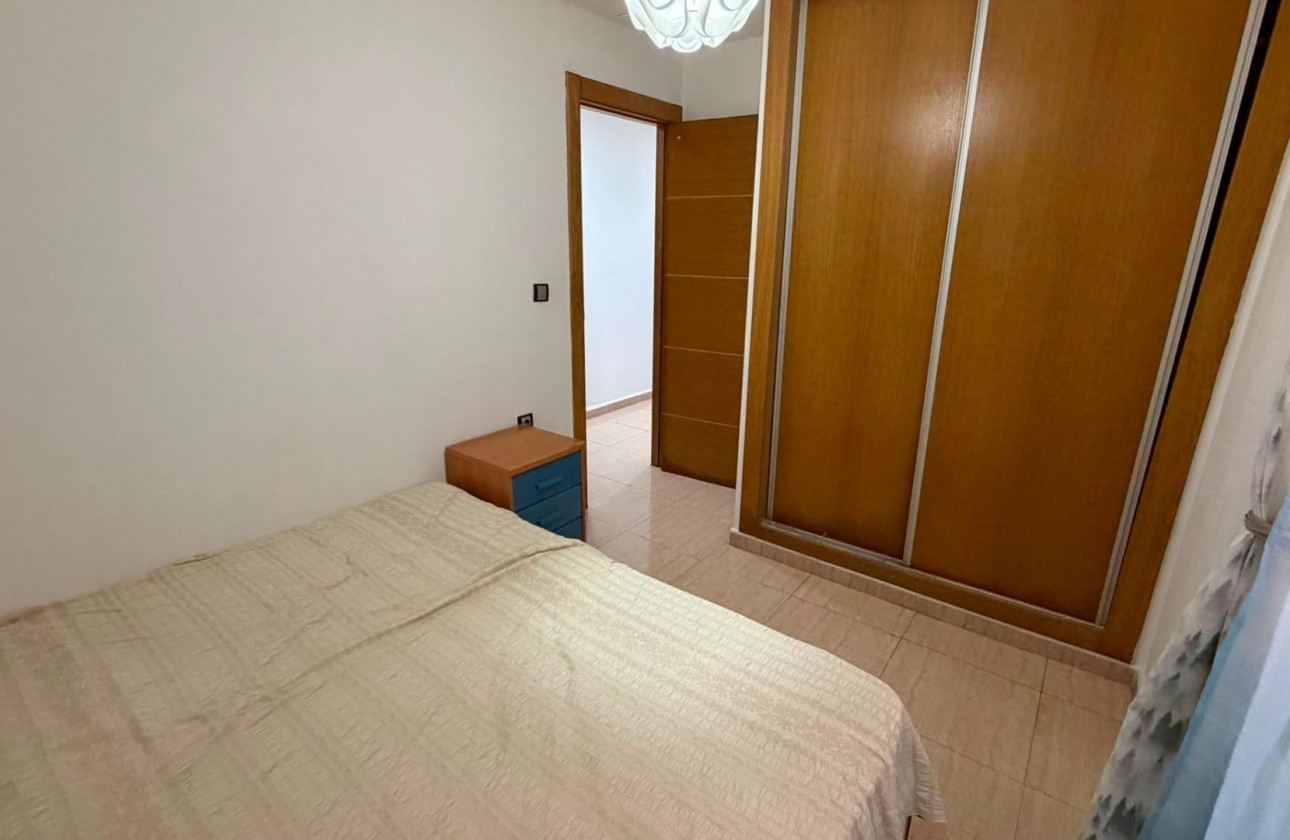 Resale - Apartment / flat - Torrevieja - torrevieja