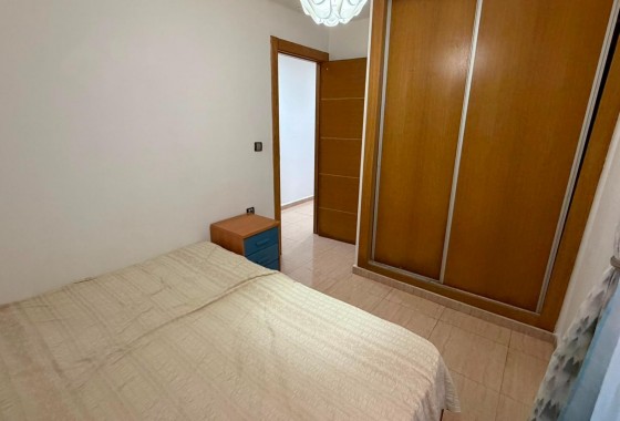 Resale - Apartment / flat - Torrevieja - torrevieja