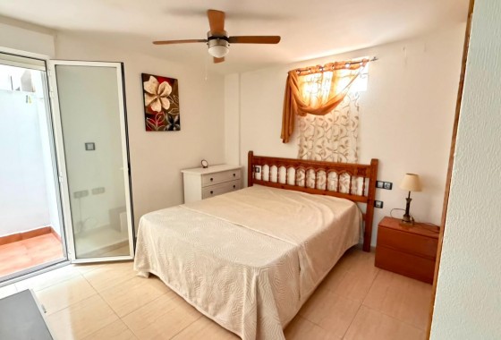 Resale - Apartment / flat - Torrevieja - torrevieja