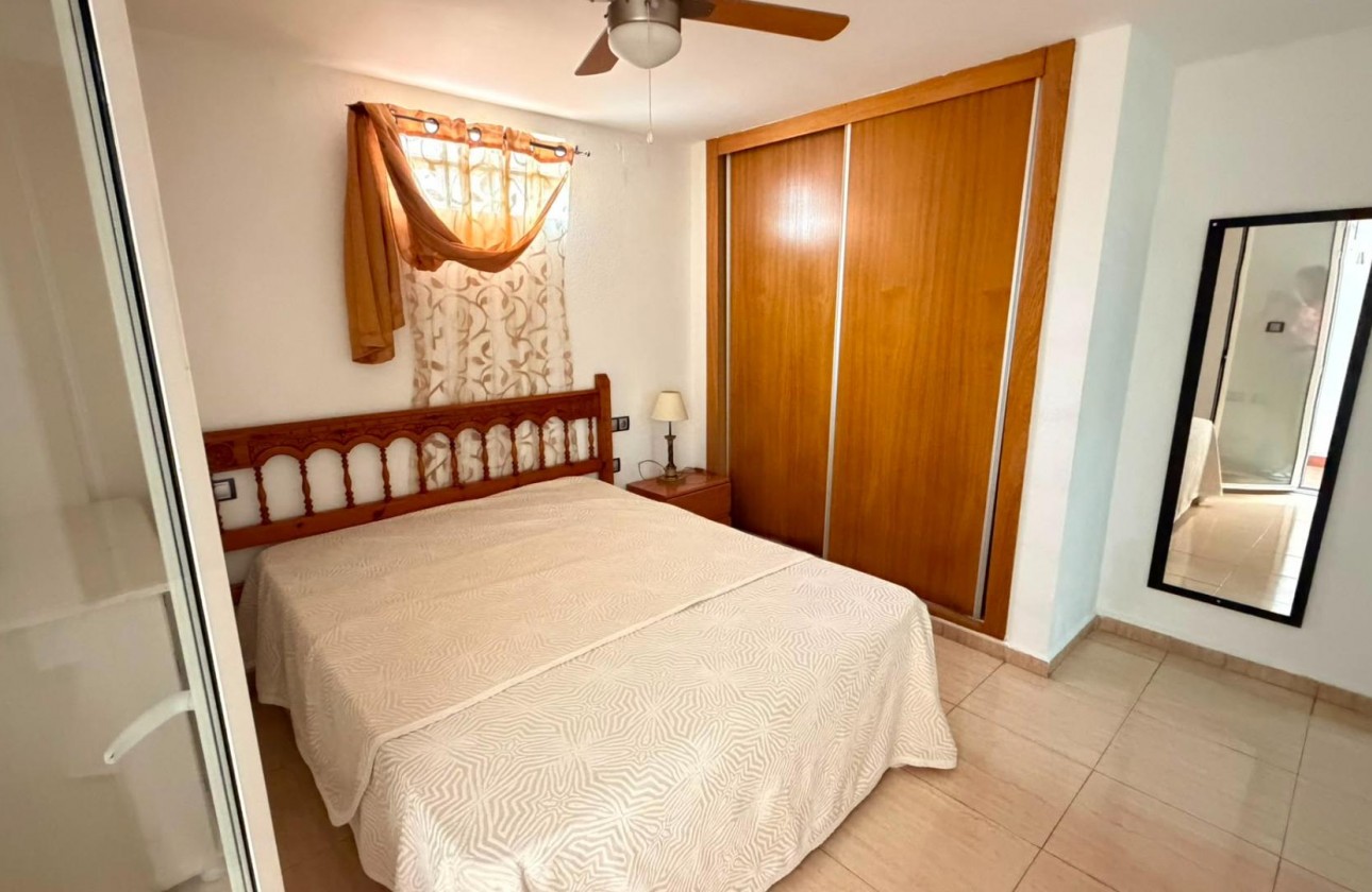 Resale - Apartment / flat - Torrevieja - torrevieja