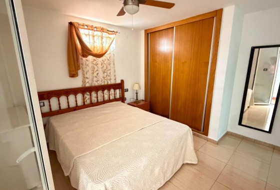 Resale - Apartment / flat - Torrevieja - torrevieja