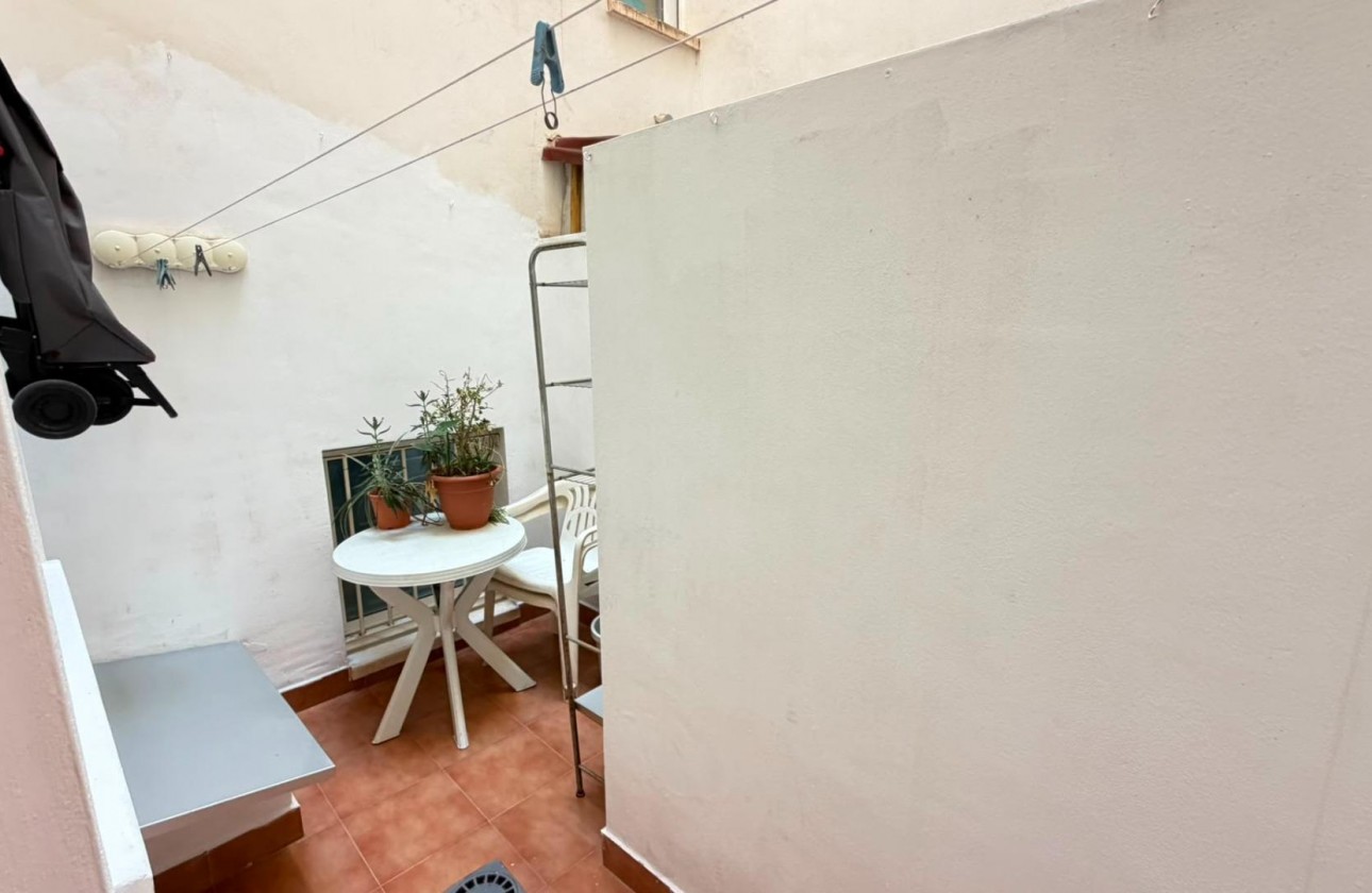 Resale - Apartment / flat - Torrevieja - torrevieja