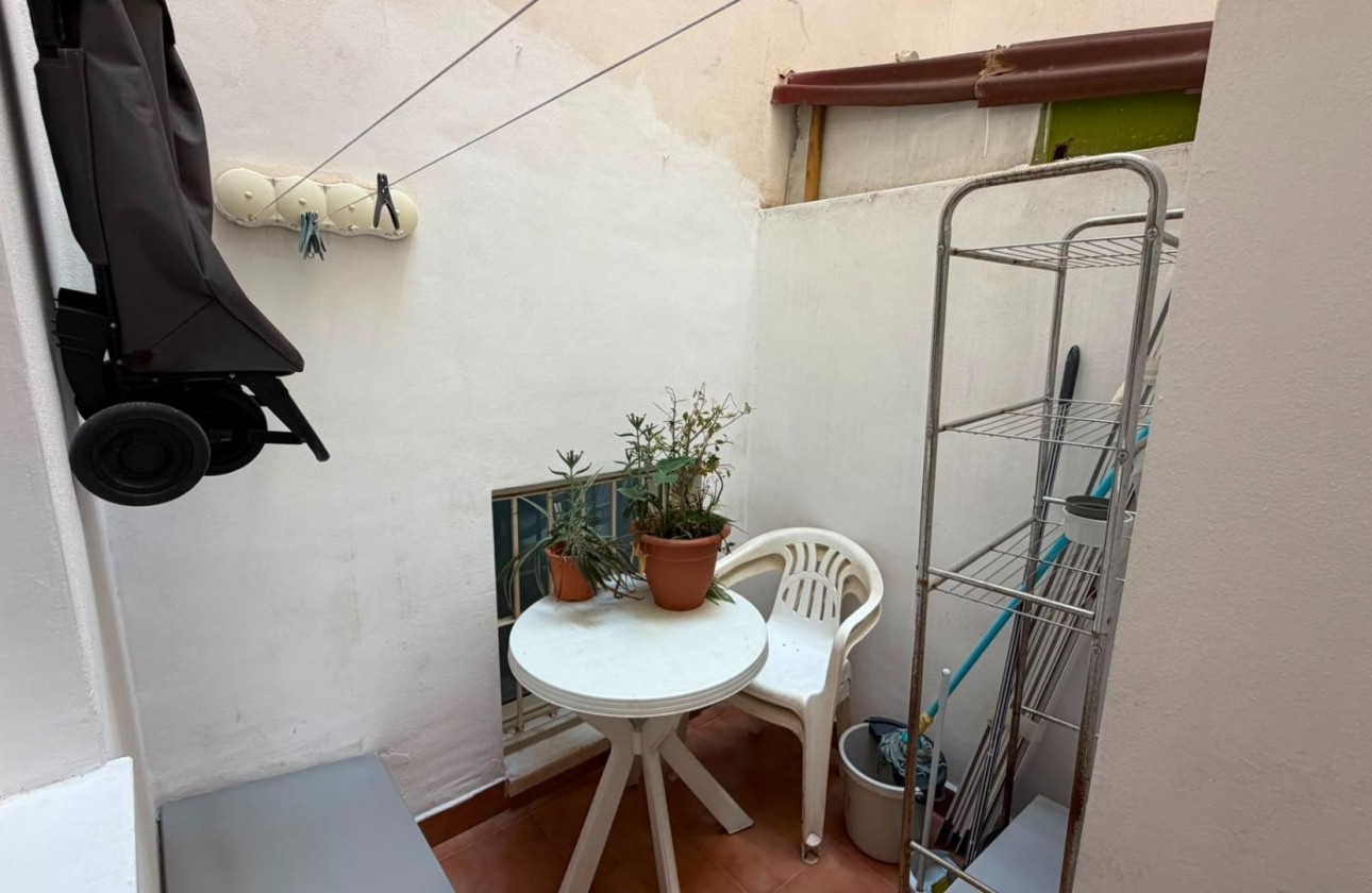 Resale - Apartment / flat - Torrevieja - torrevieja