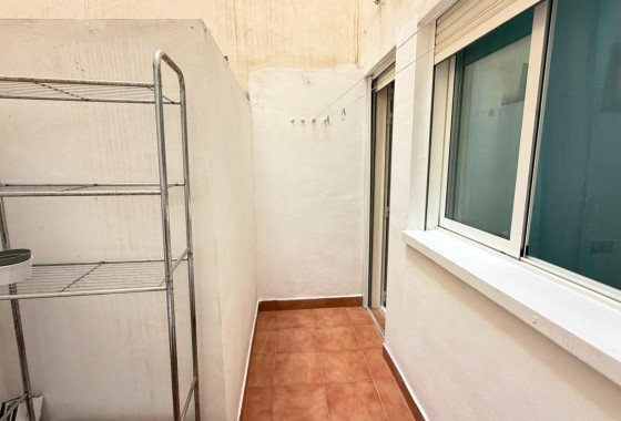 Resale - Apartment / flat - Torrevieja - torrevieja
