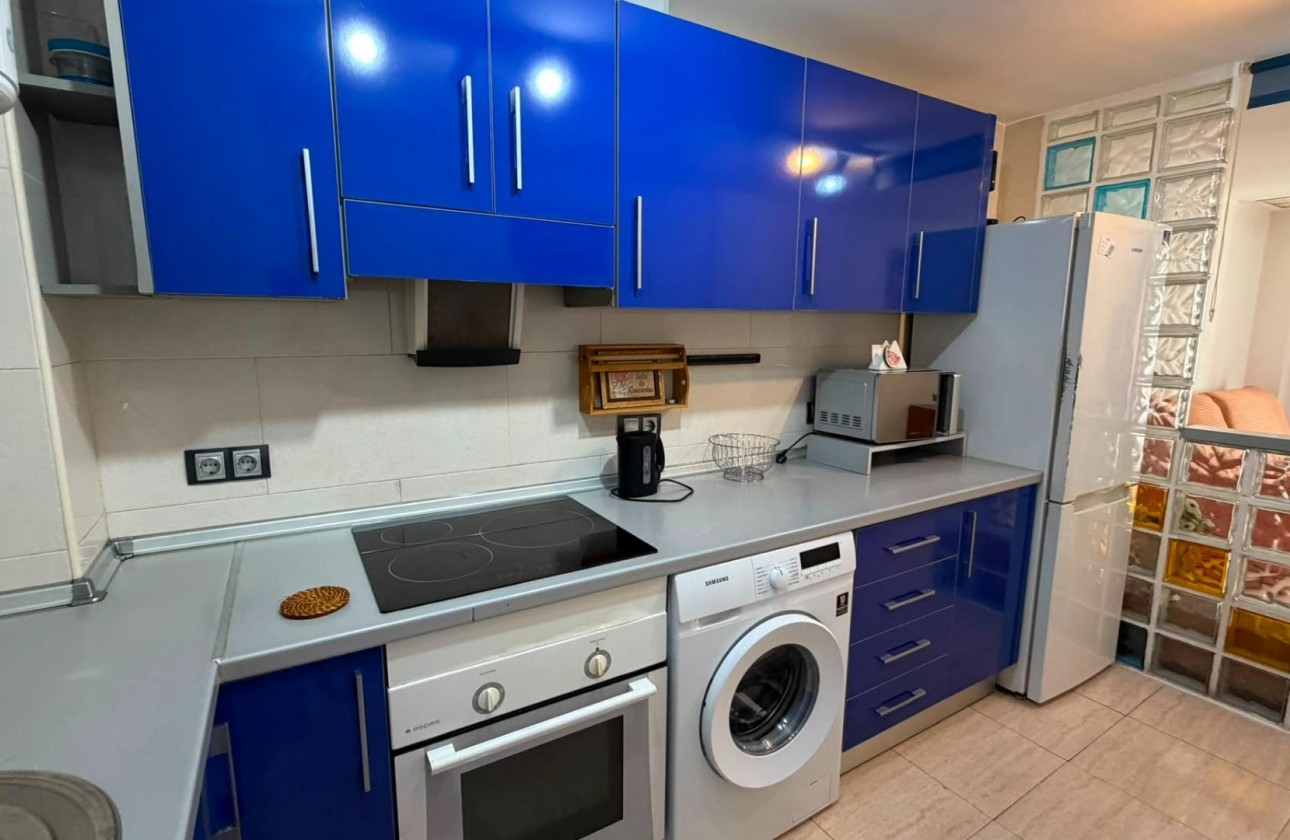 Resale - Apartment / flat - Torrevieja - torrevieja