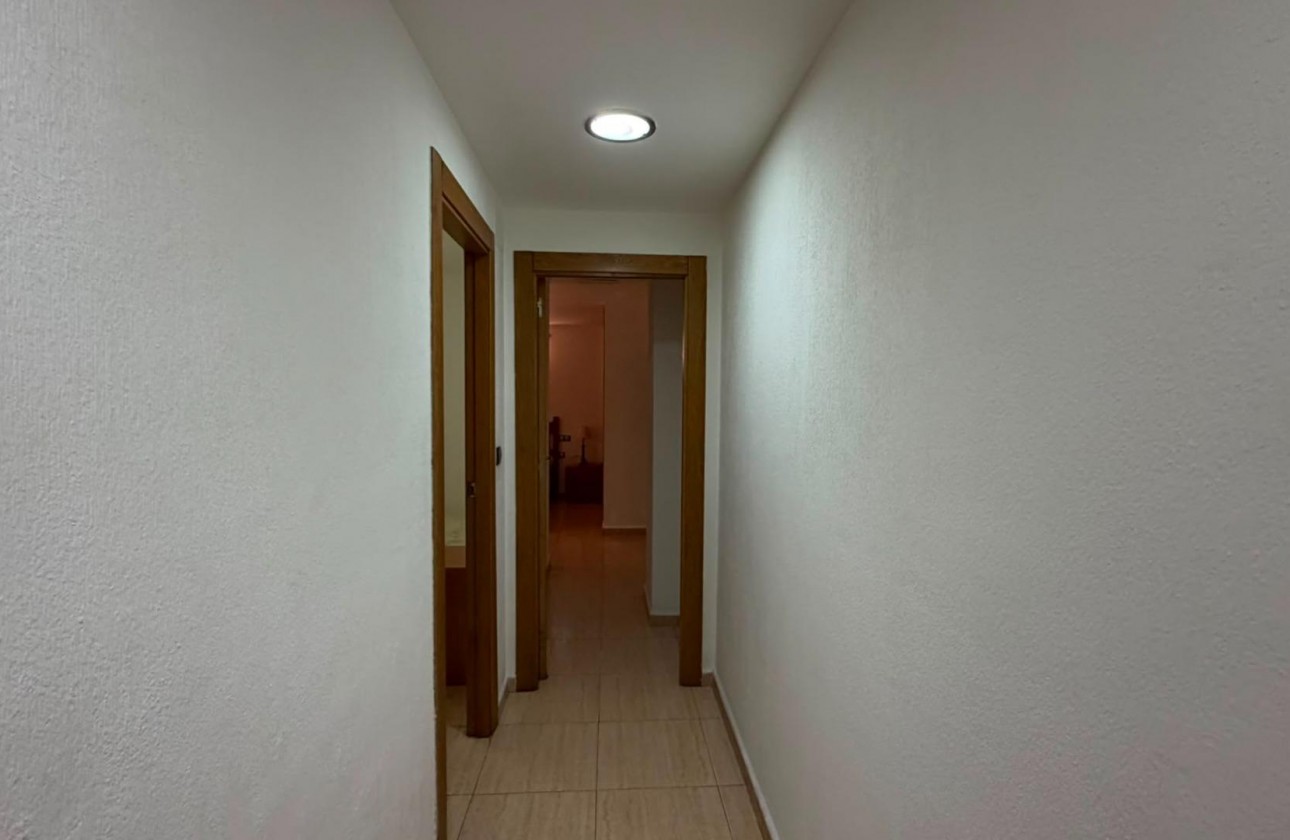 Resale - Apartment / flat - Torrevieja - torrevieja