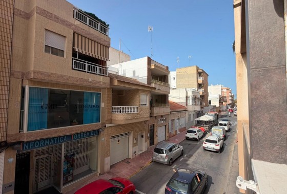 Resale - Apartment / flat - Torrevieja - torrevieja