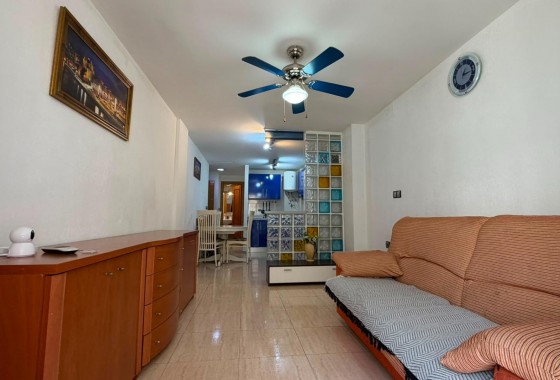 Resale - Apartment / flat - Torrevieja - torrevieja