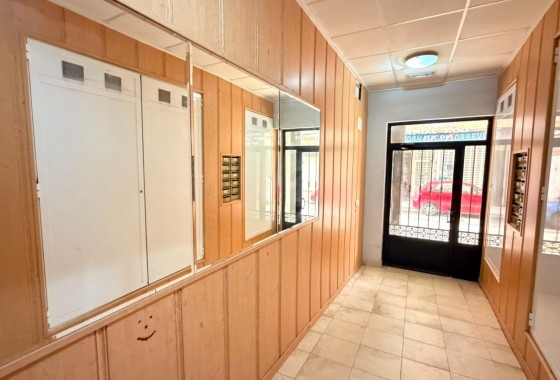 Resale - Apartment / flat - Torrevieja - torrevieja