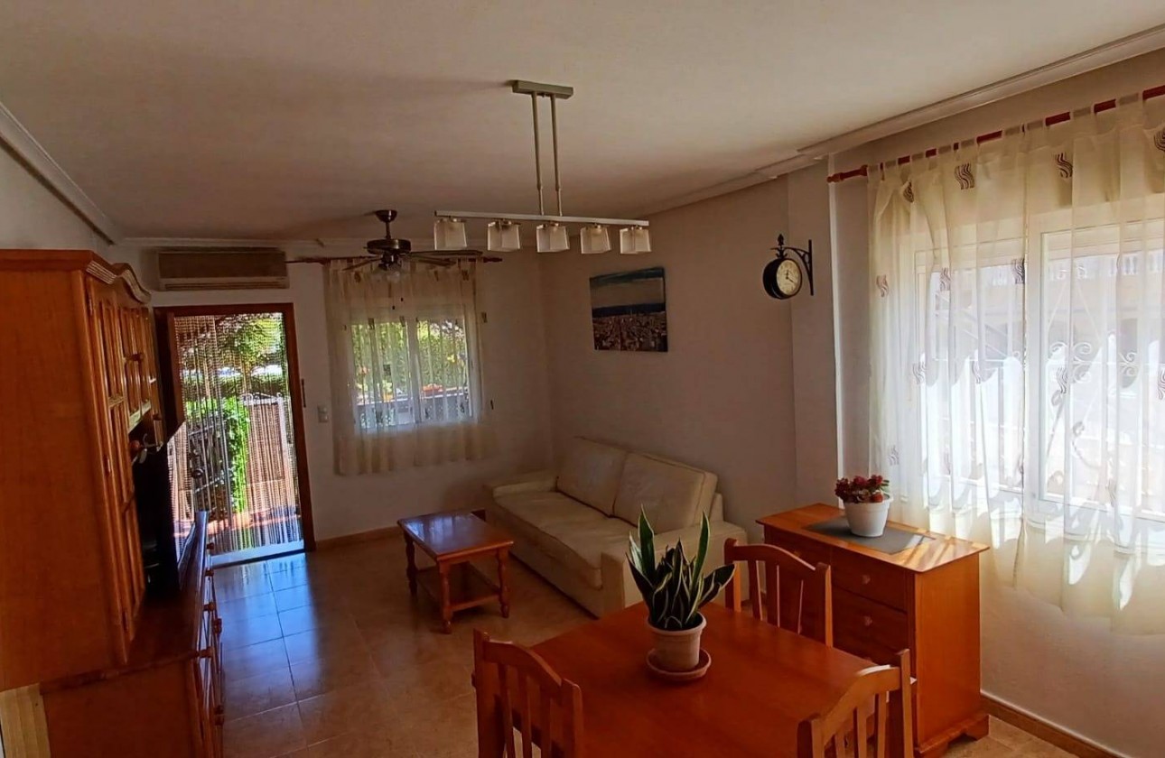 Resale - Bungalow - Orihuela Costa - Los Almendros-la Florida