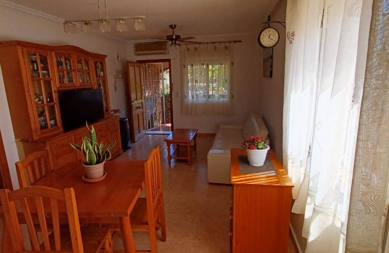 Resale - Bungalow - Orihuela Costa - Los Almendros-la Florida