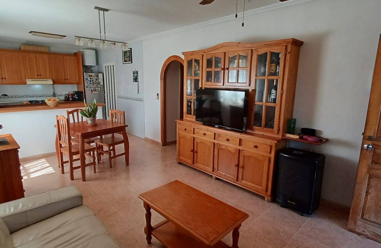 Resale - Bungalow - Orihuela Costa - Los Almendros-la Florida