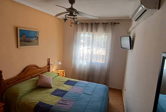 Resale - Bungalow - Orihuela Costa - Los Almendros-la Florida