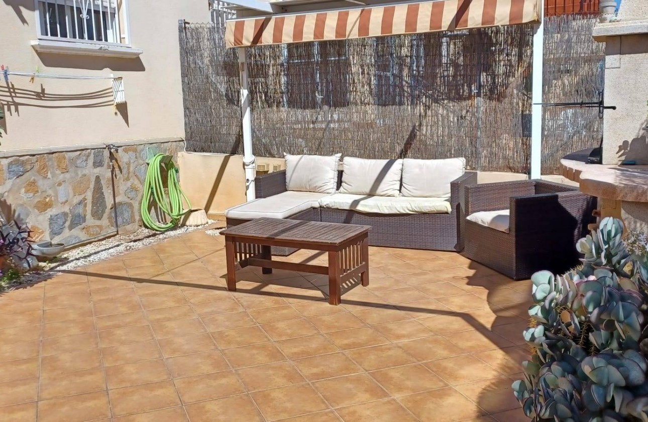Resale - Bungalow - Orihuela Costa - Los Almendros-la Florida