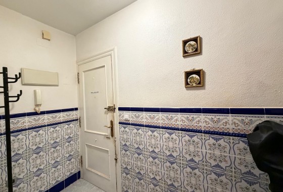 Resale - Apartment / flat - Torrevieja - Playa del Cura