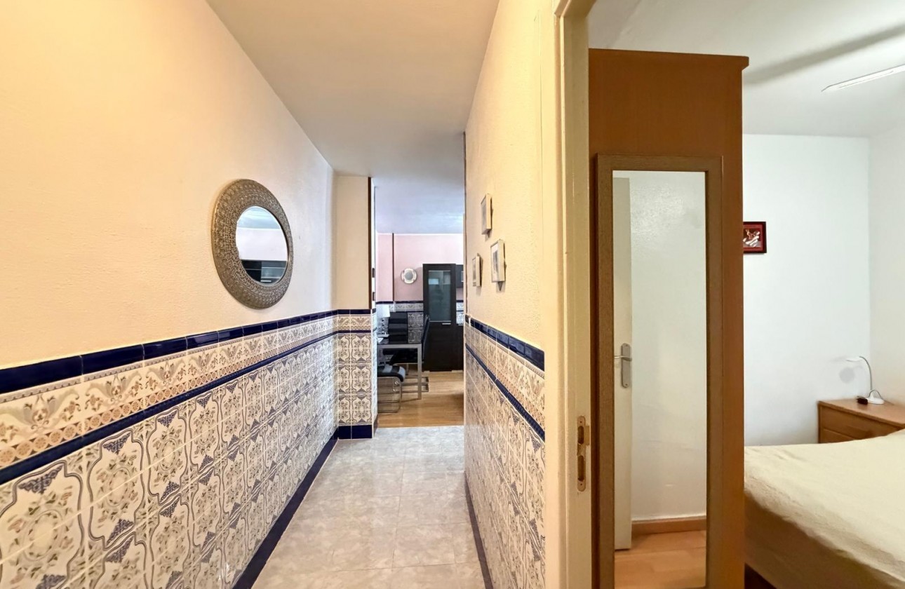 Resale - Apartment / flat - Torrevieja - Playa del Cura
