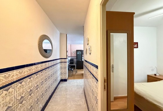 Resale - Apartment / flat - Torrevieja - Playa del Cura