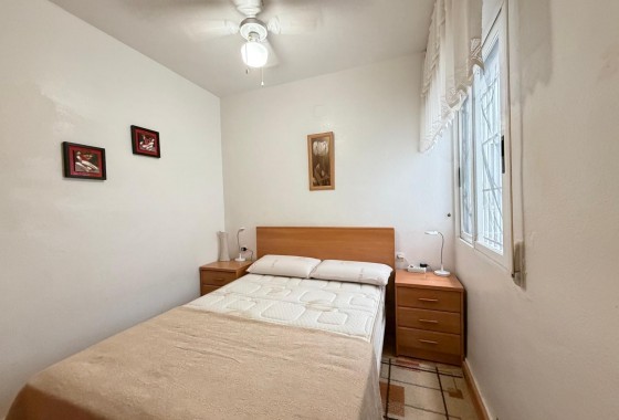 Resale - Apartment / flat - Torrevieja - Playa del Cura