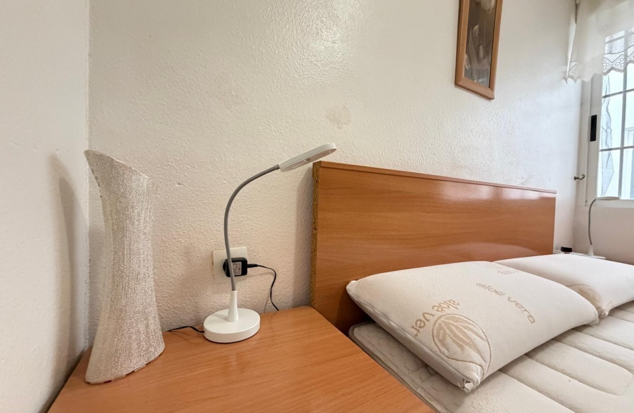 Resale - Apartment / flat - Torrevieja - Playa del Cura