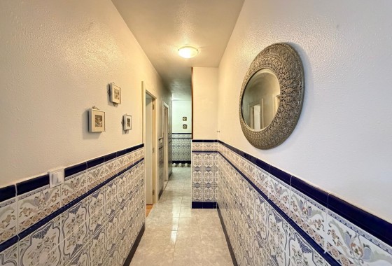 Resale - Apartment / flat - Torrevieja - Playa del Cura