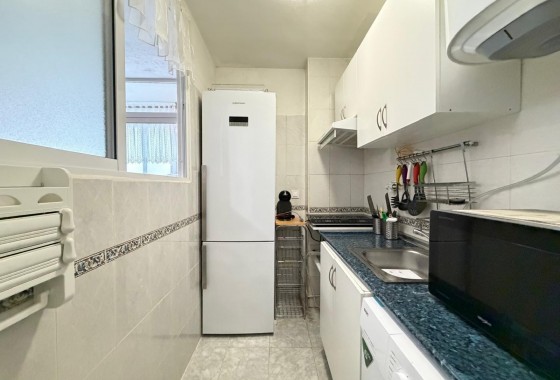 Resale - Apartment / flat - Torrevieja - Playa del Cura