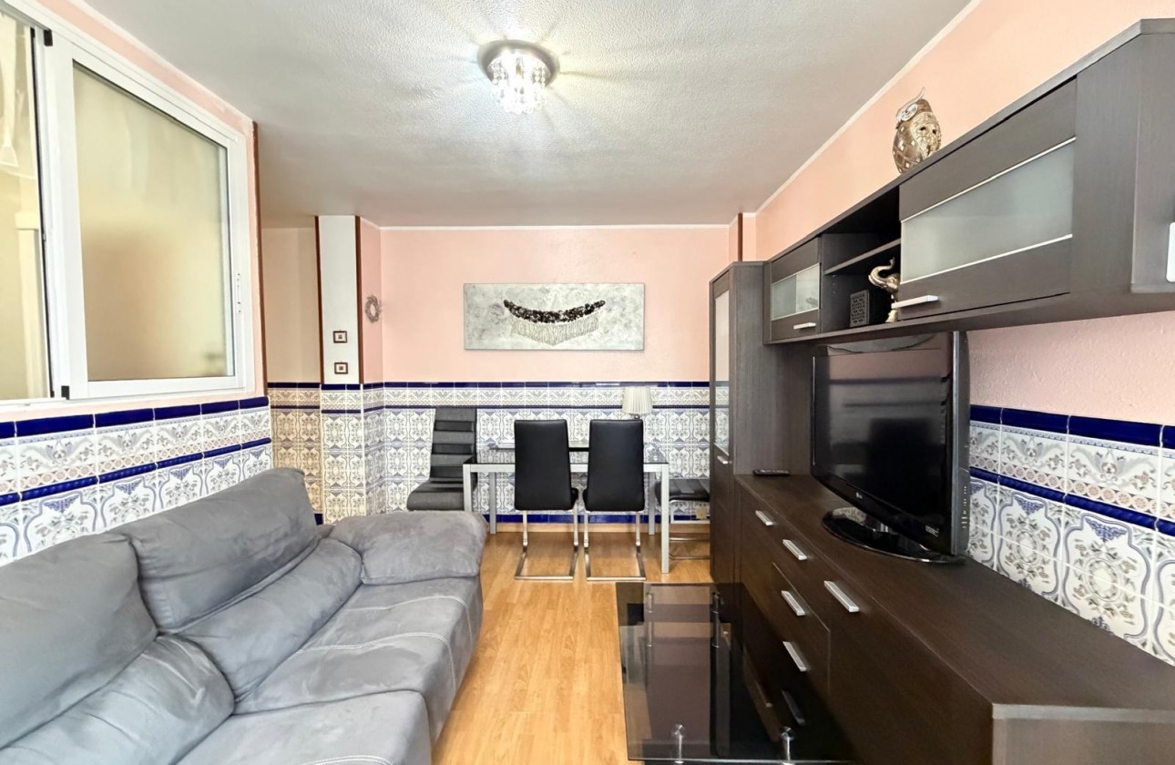 Resale - Apartment / flat - Torrevieja - Playa del Cura