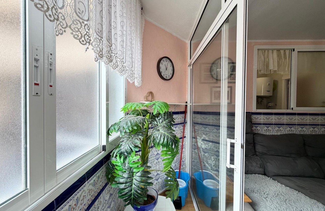 Resale - Apartment / flat - Torrevieja - Playa del Cura