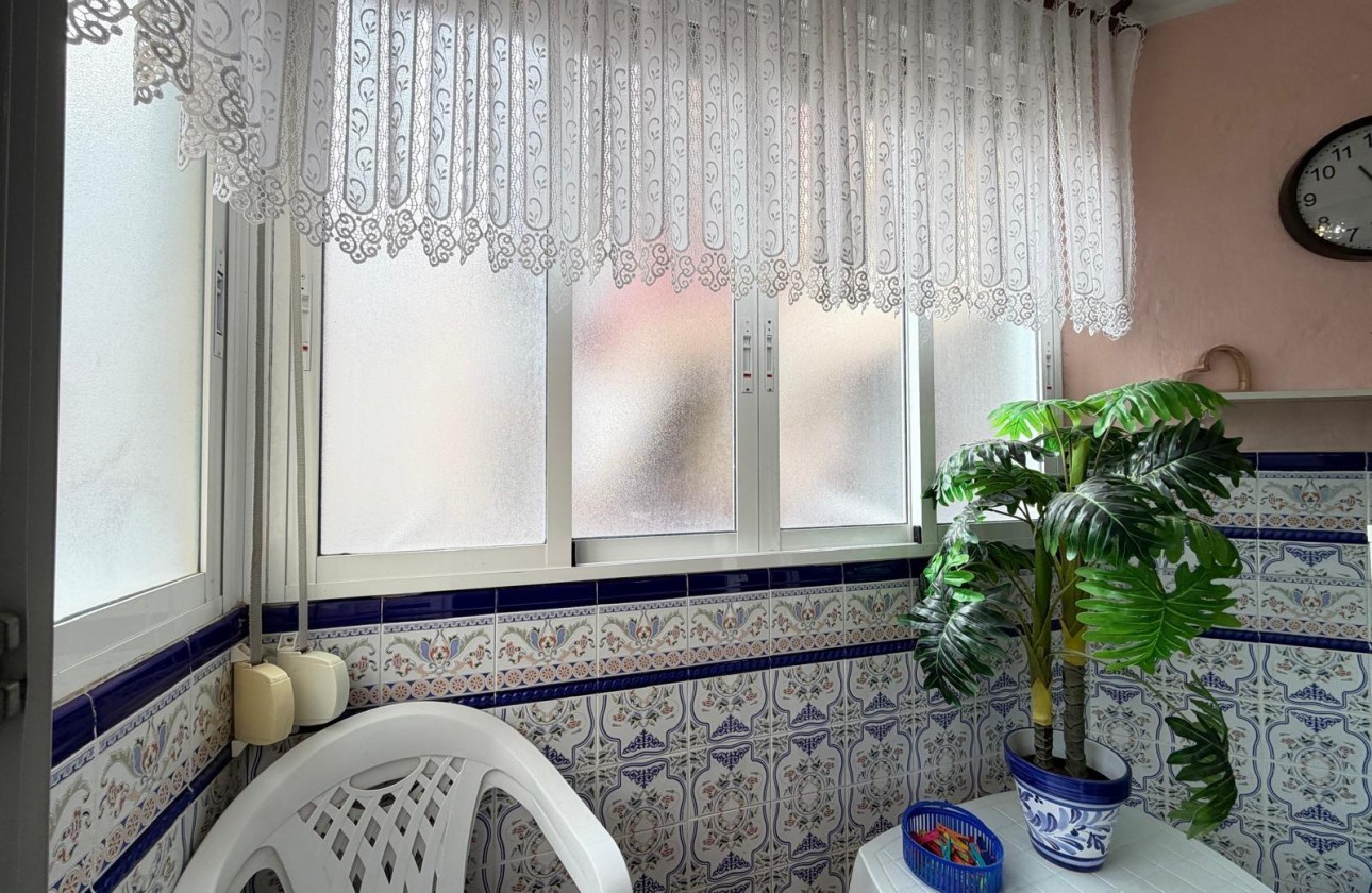 Resale - Apartment / flat - Torrevieja - Playa del Cura