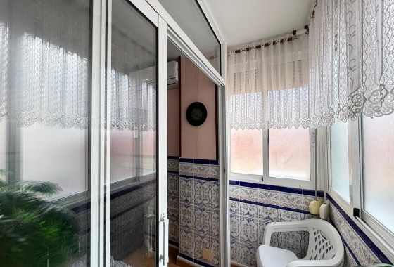 Resale - Apartment / flat - Torrevieja - Playa del Cura