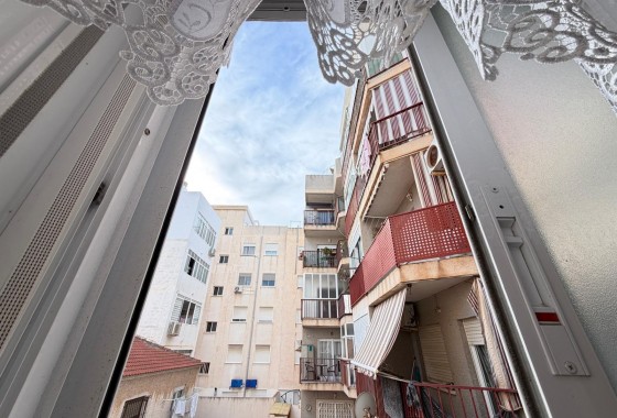 Resale - Apartment / flat - Torrevieja - Playa del Cura