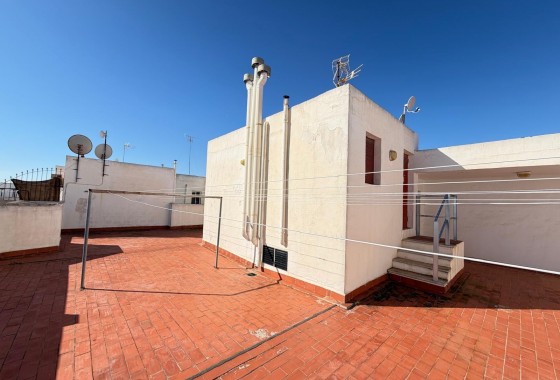 Resale - Apartment / flat - Torrevieja - Playa del Cura
