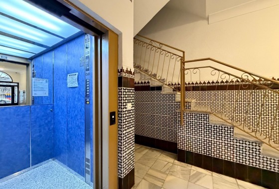 Resale - Apartment / flat - Torrevieja - Playa del Cura