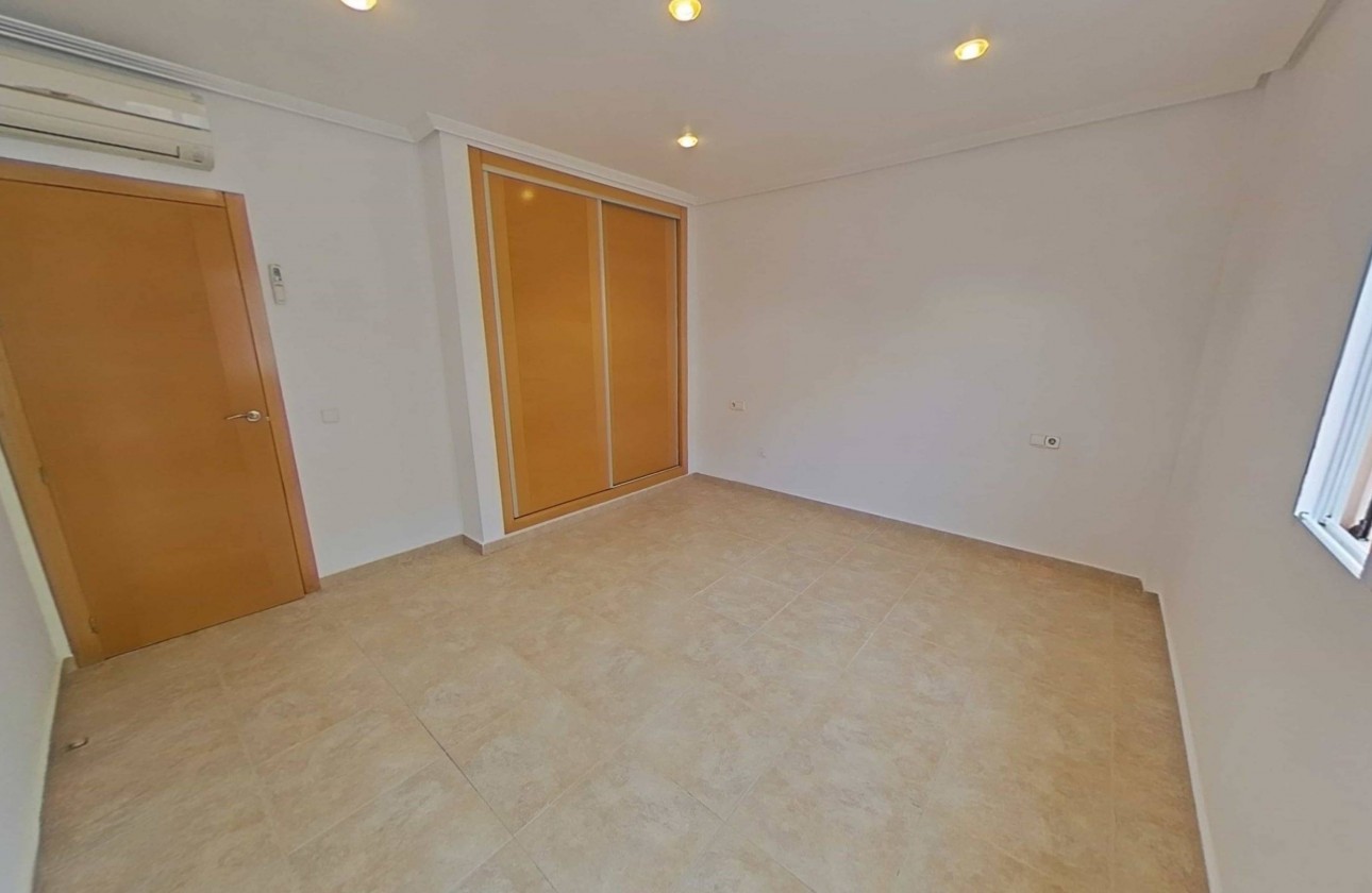 Revente - Duplex - Santiago de la ribera - SANTIAGO DE LA RIBERA