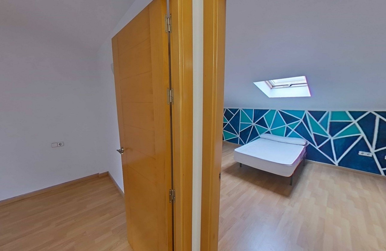 Revente - Duplex - Santiago de la ribera - SANTIAGO DE LA RIBERA