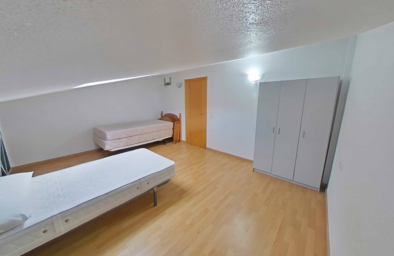 Revente - Duplex - Santiago de la ribera - SANTIAGO DE LA RIBERA