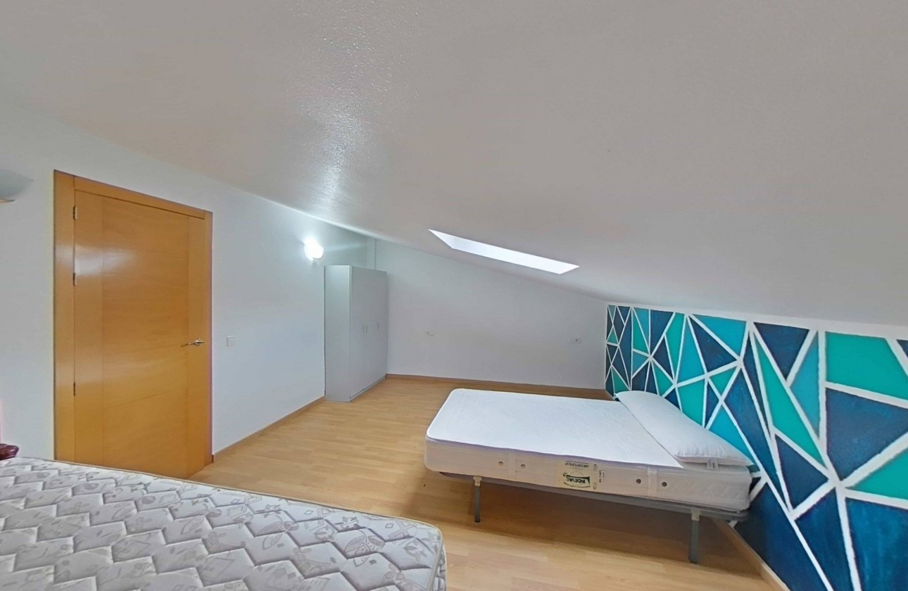 Revente - Duplex - Santiago de la ribera - SANTIAGO DE LA RIBERA