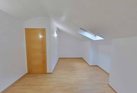 Revente - Duplex - Santiago de la ribera - SANTIAGO DE LA RIBERA