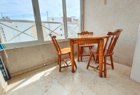 Resale - Apartment / flat - Torrevieja - Playa de los Locos