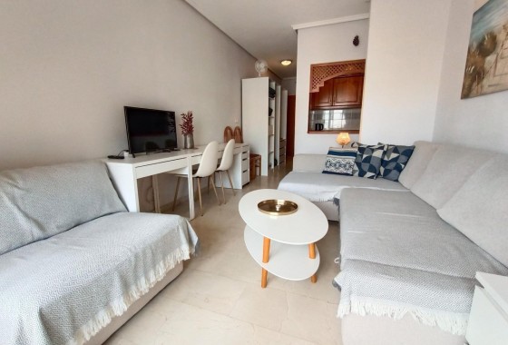 Resale - Apartment / flat - Torrevieja - Playa de los Locos